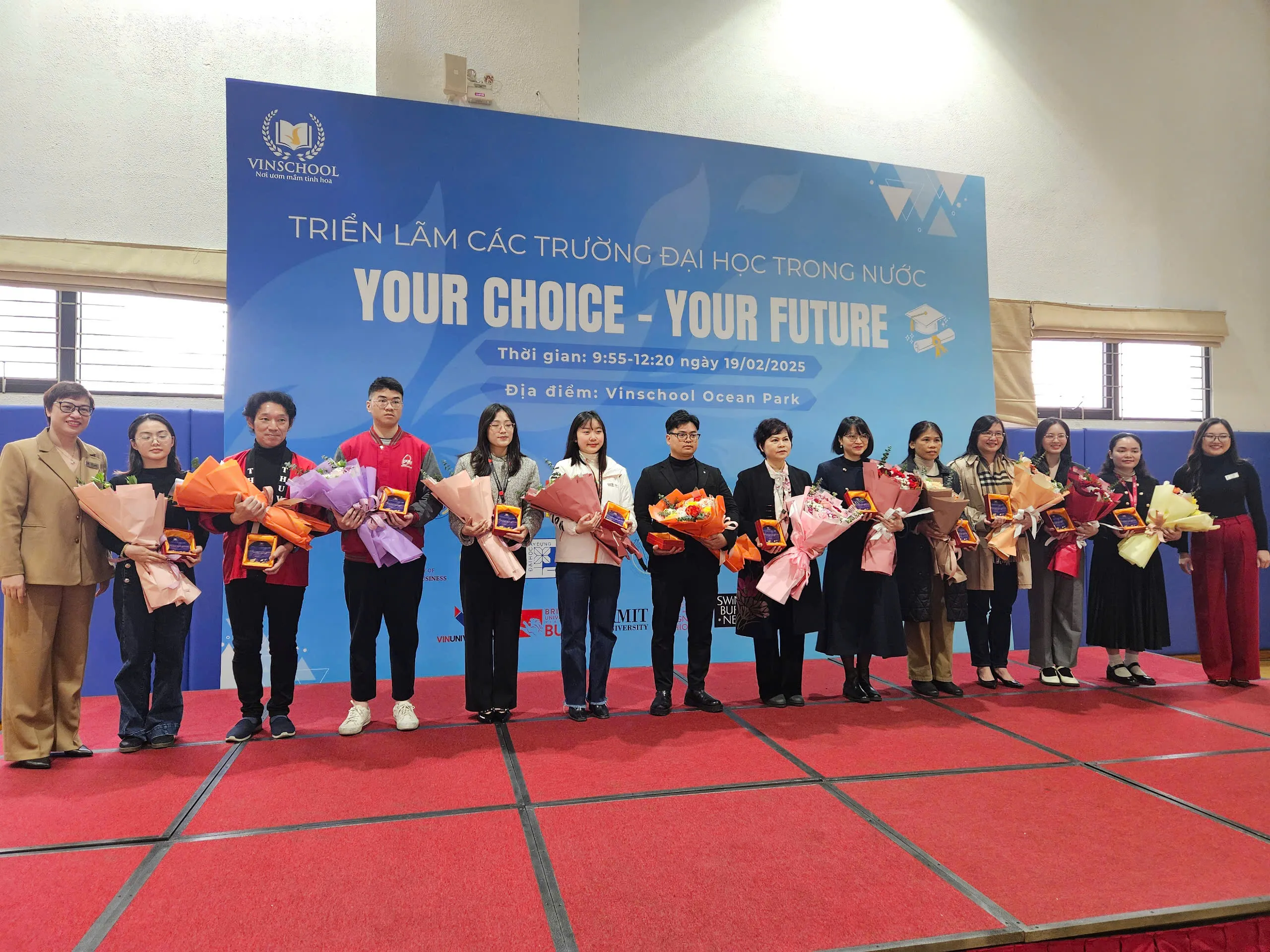 Triển lãm các trường Dubai casino online trong nước tại Vinschool Ocean Park 1